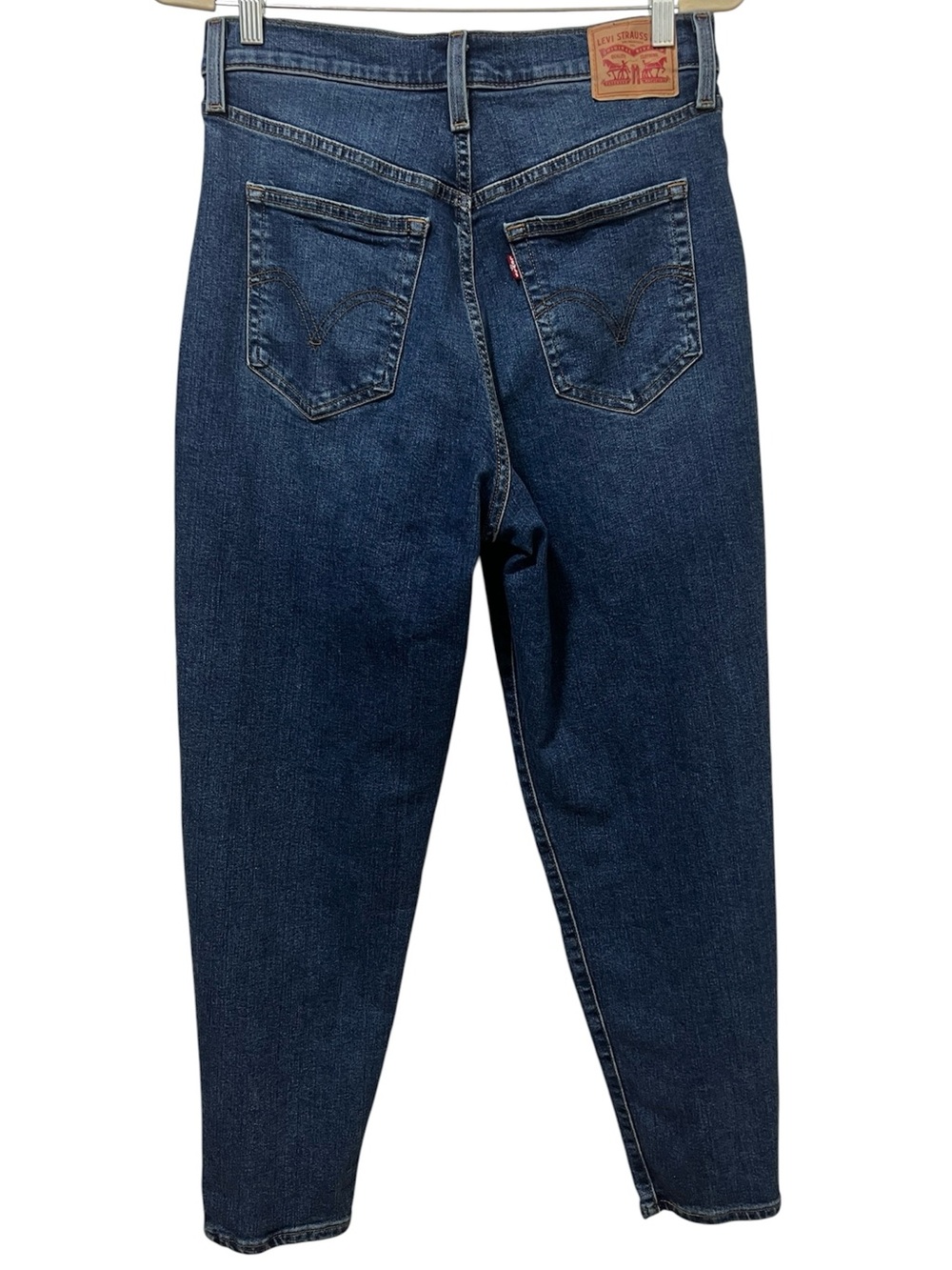 Levi’s High-Waisted Mom Jeans 31 Dark Medium Blue - Picture 8 of 8